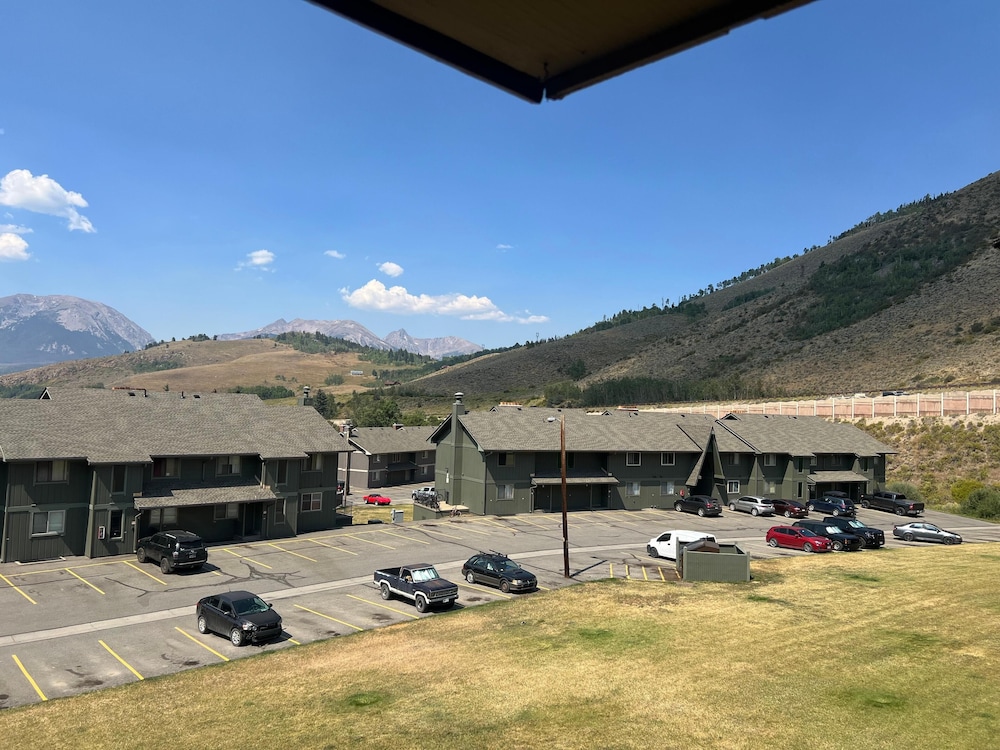 Dillon Valley East 2 Bed 2 Bath Dvjt