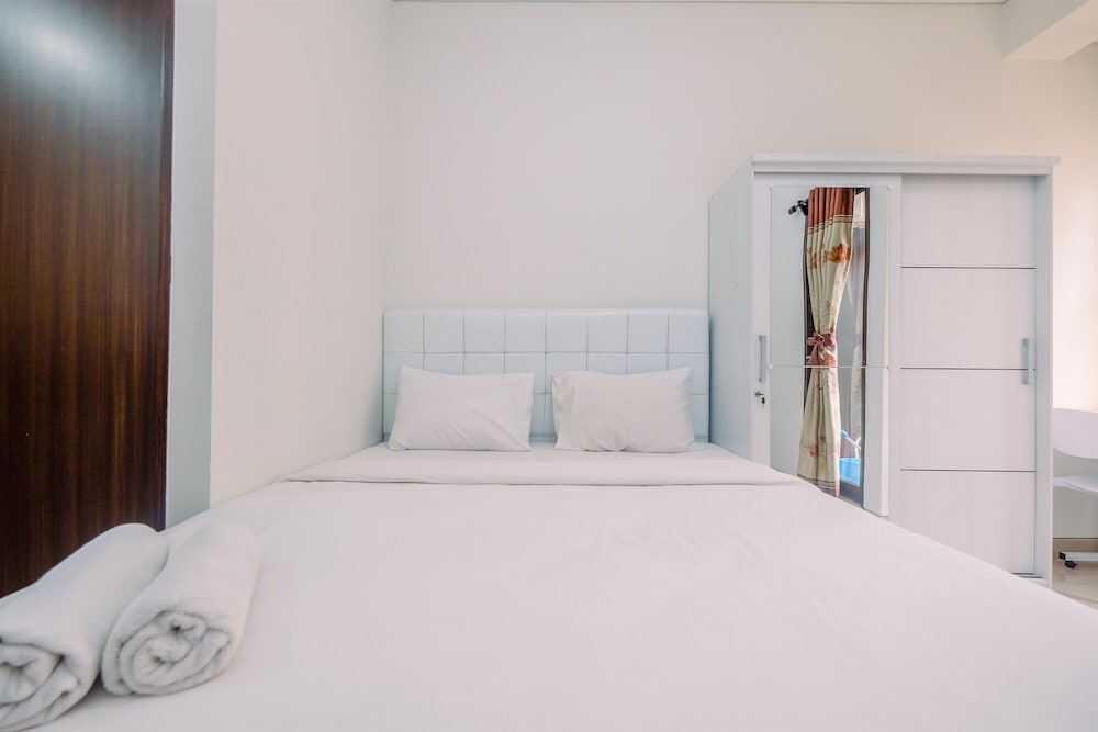 Luxury Studio at Transpark Cibubur Apartment