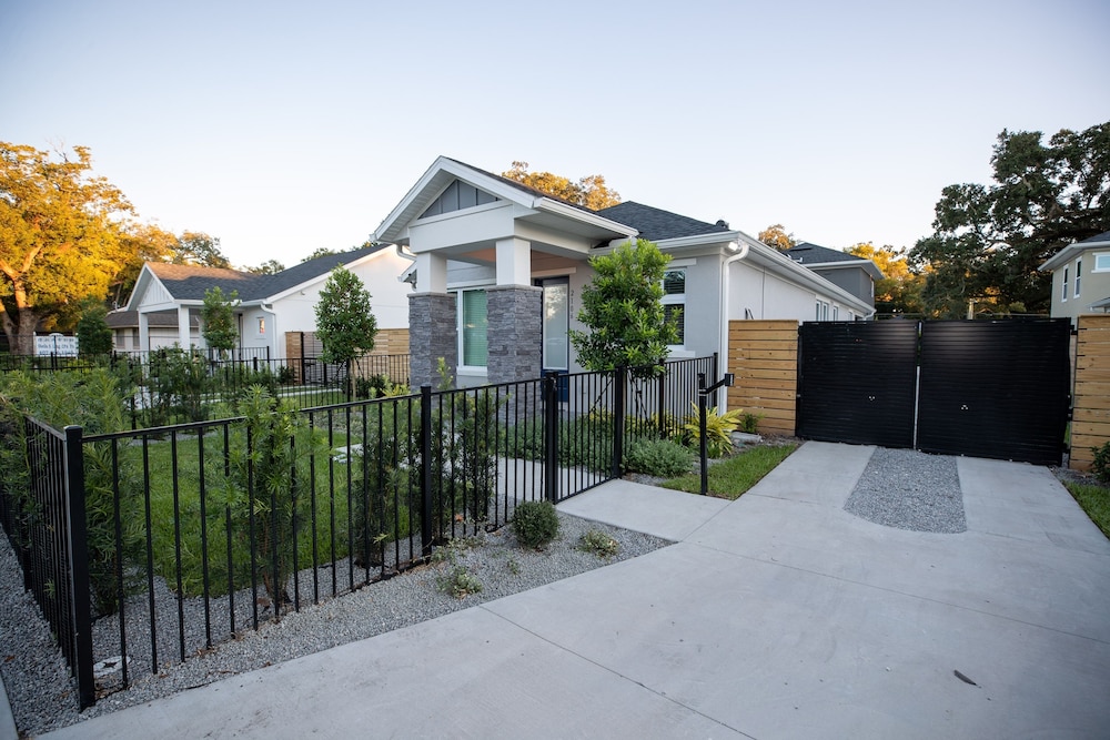 Brand New Modern Pet Friendly Zen Home W/ Private Home Theater & Hot Tub! 2 Bedroom Home by RedAwning