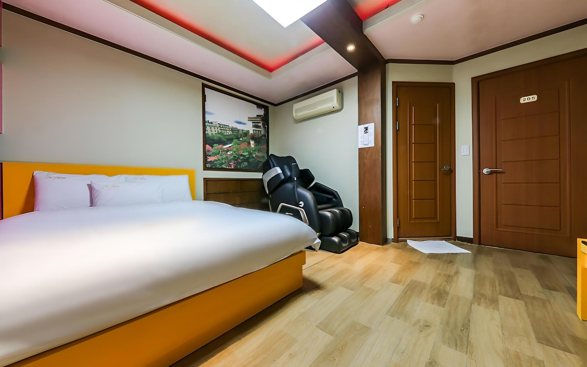 Photo 38