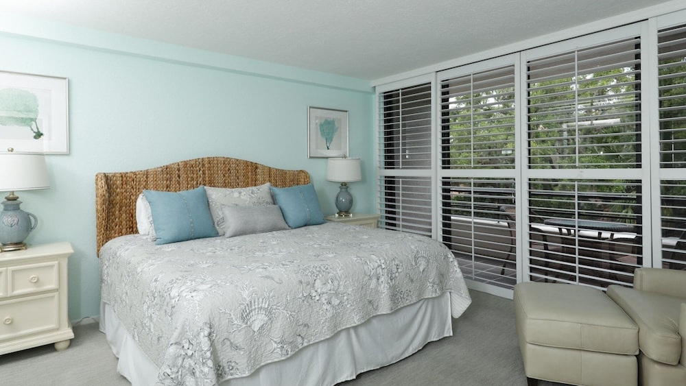 Anchorage Resort 2nd Floor 2 Bedroom Condo Facing IntraCoastal Waters 2 Condo