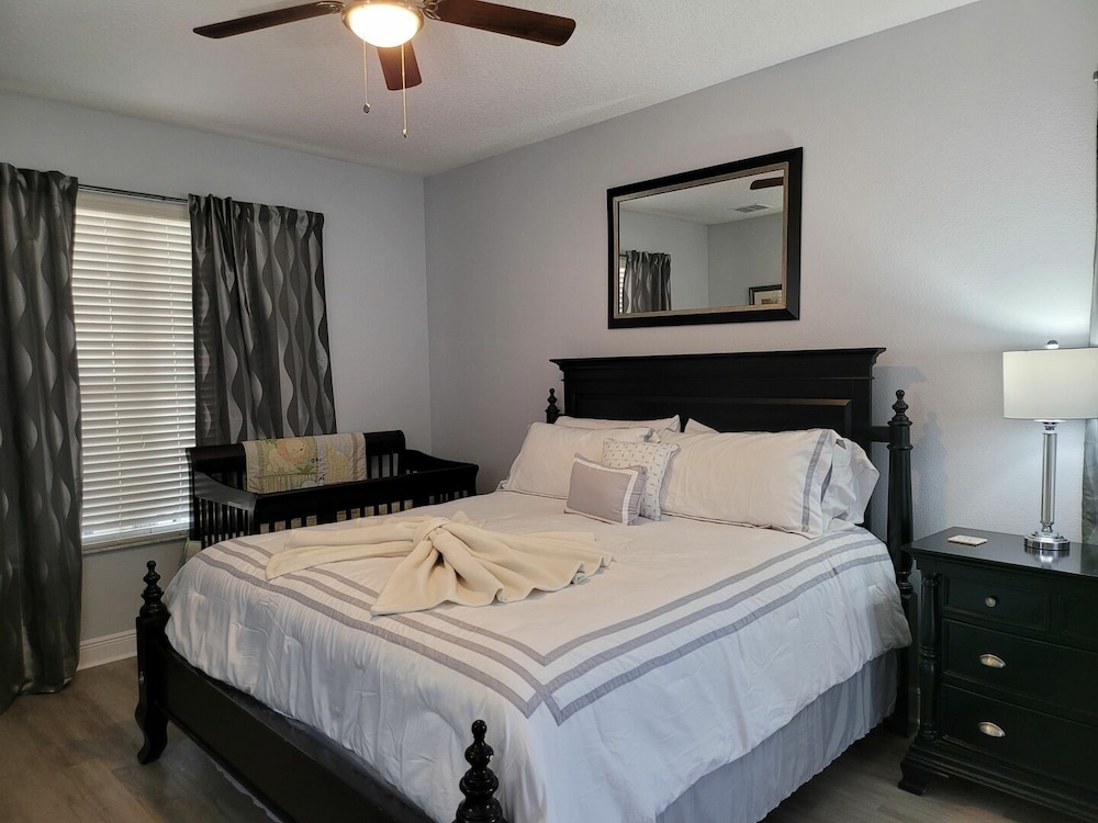 Sol1520sc 6 Bed Solana Holiday Villa 6 Bedroom Home