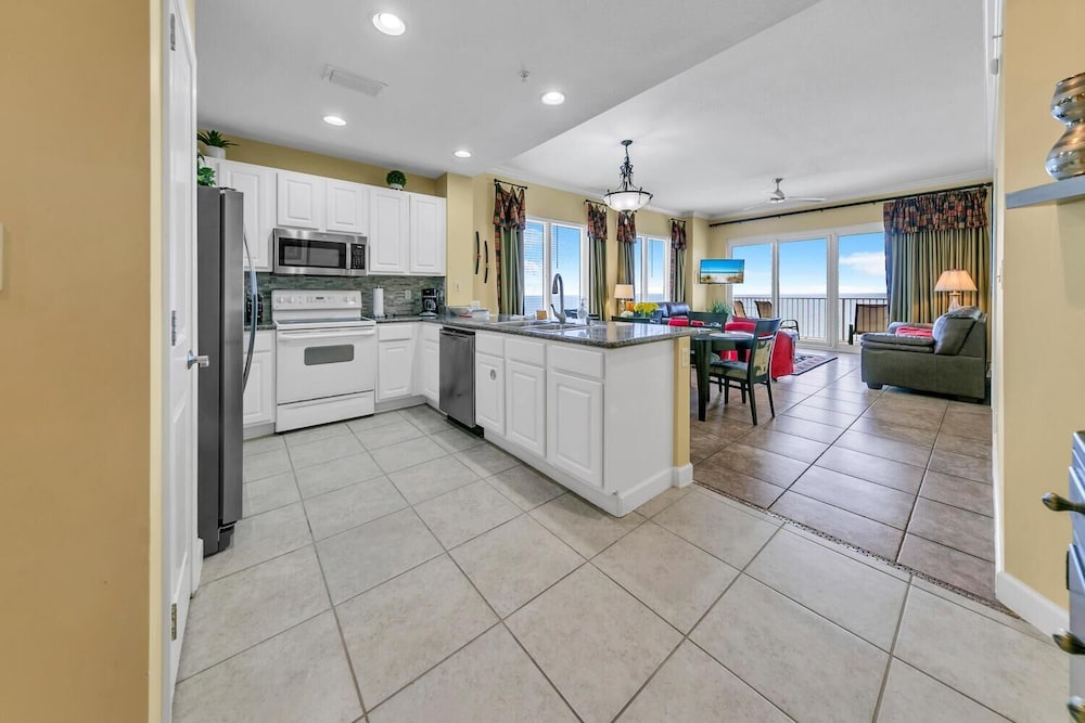 Grandview East 1401
