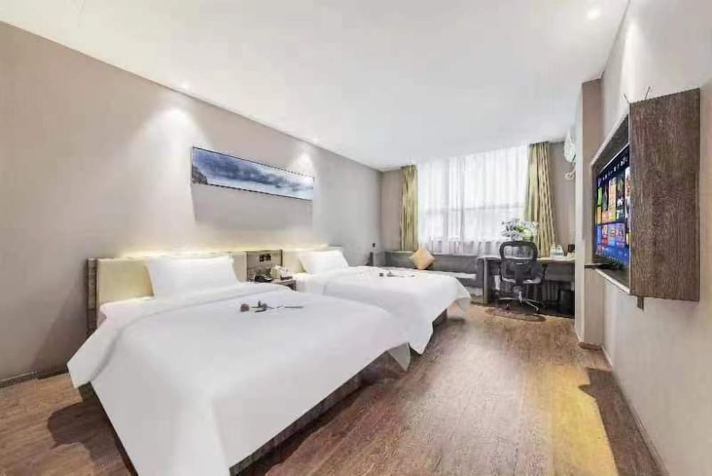 Sanyuan Hotel Wuling Square Store