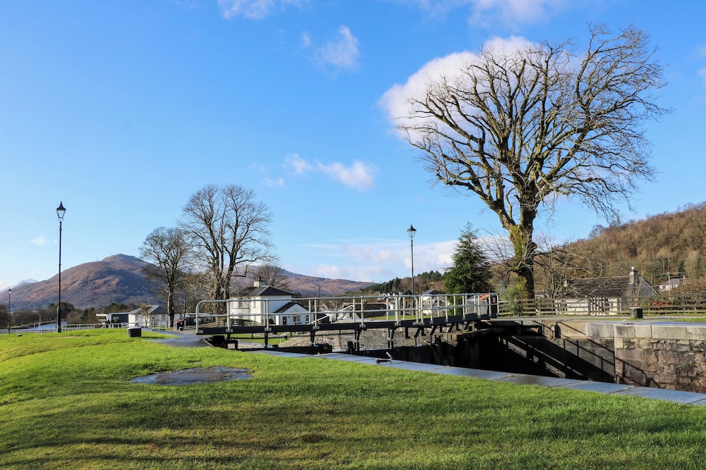 Crathie Lodge