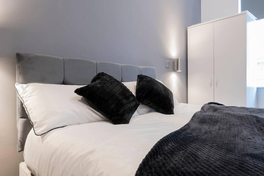 Cosy City Apartment - Your Home in Bradford!