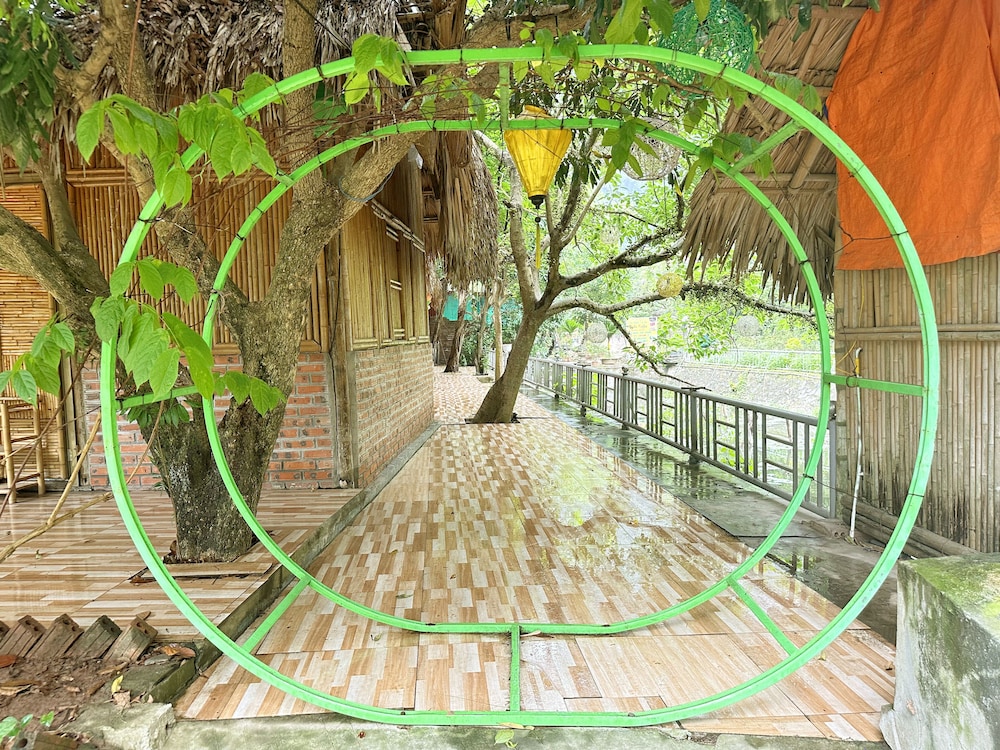 Quoc Khanh Bamboo Homestay - Hostel
