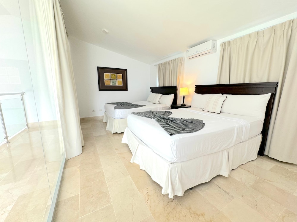 Playa Palmera Beach Front Apartments
