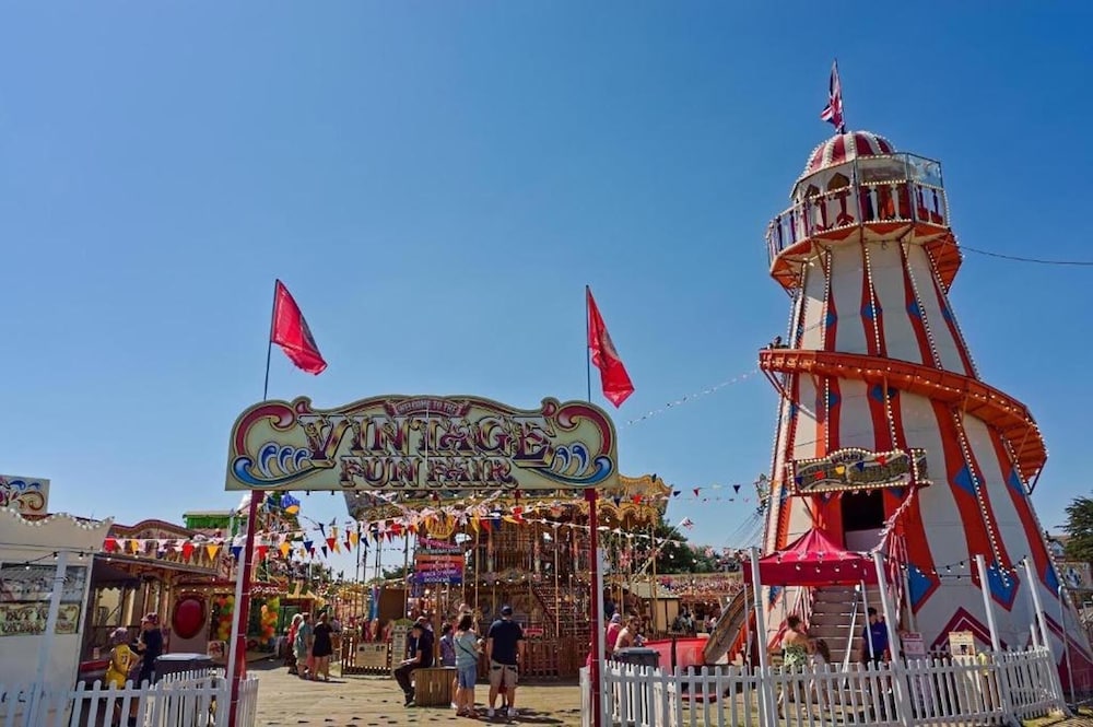 Cozy Caravan in Skegness for 8