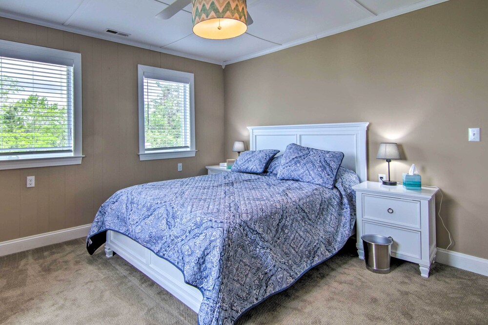 Bayfront Gem w/ Amazing Water Views + Pond!