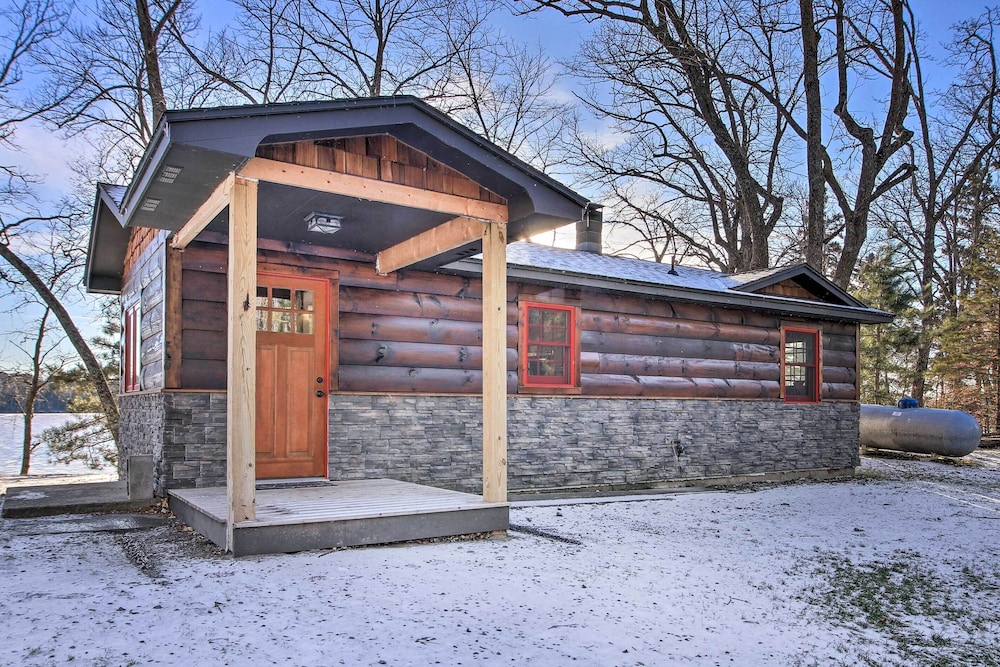 Cozy Cabin w/ Private Dock on Fifth Crow Wing Lake view 5