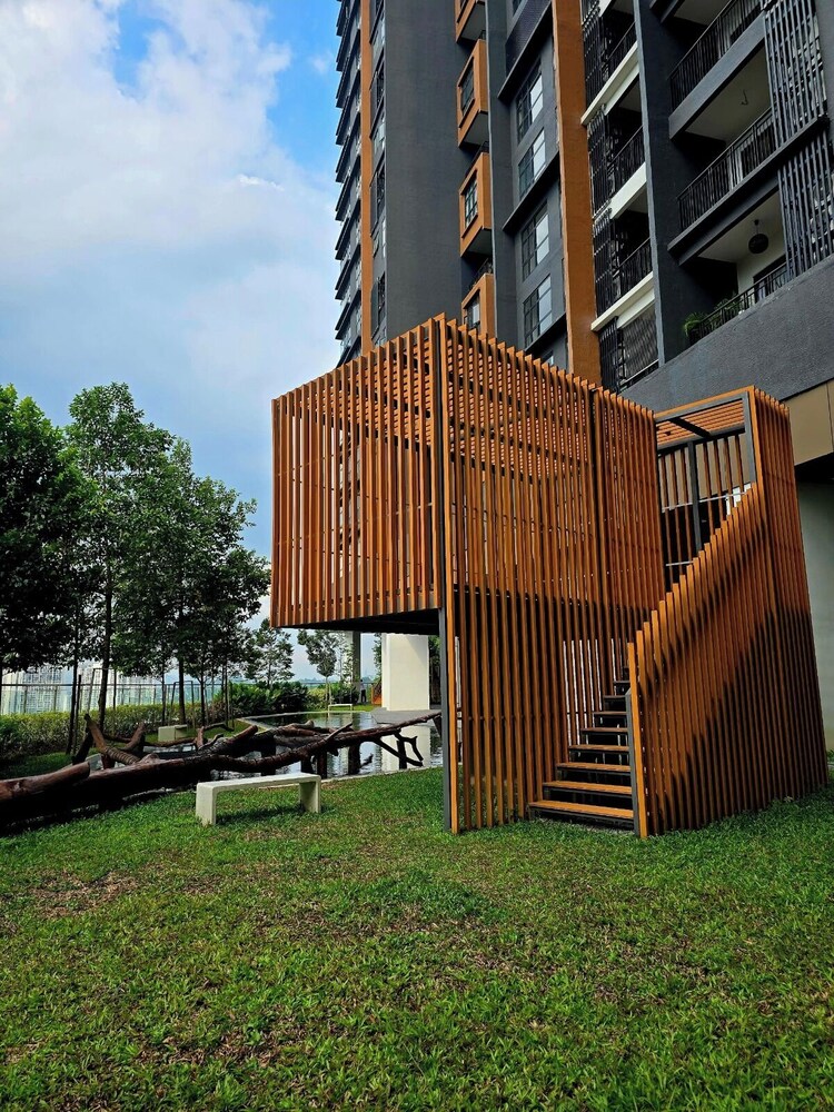 Damansara Seresta