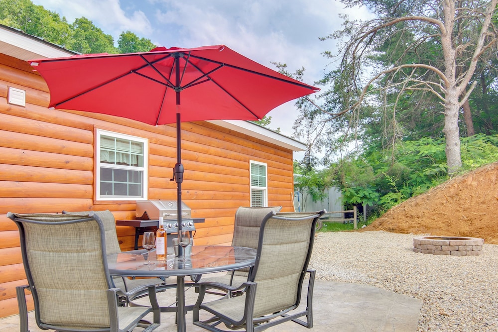 15 Mi to Pigeon River Rafting: Newly Built Cabin!