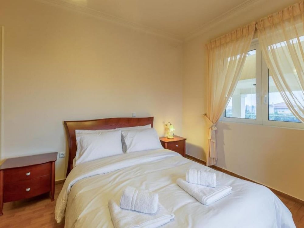 Olive Tree Villa-kalamata Serene Retreat view 4