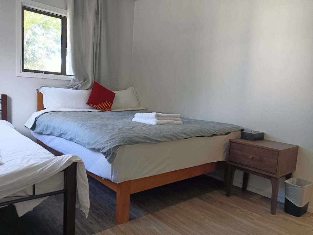 1 Bedroom garden chalet 7B