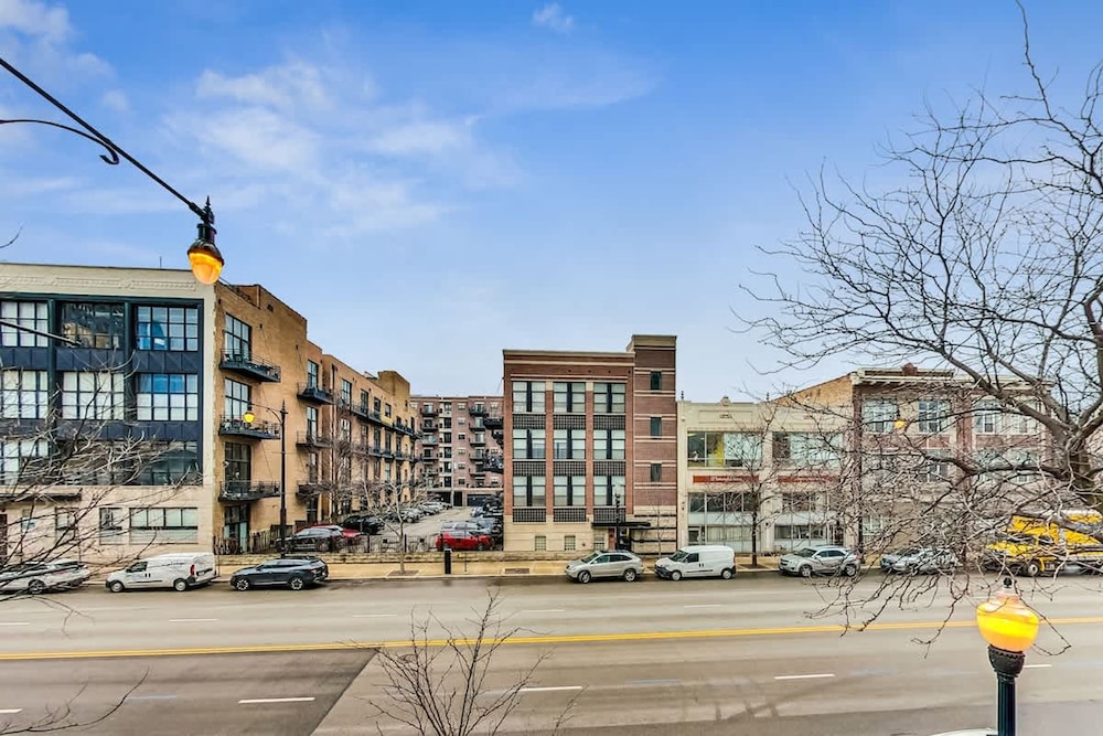 South Loop Three Bedroom Two Bath Home