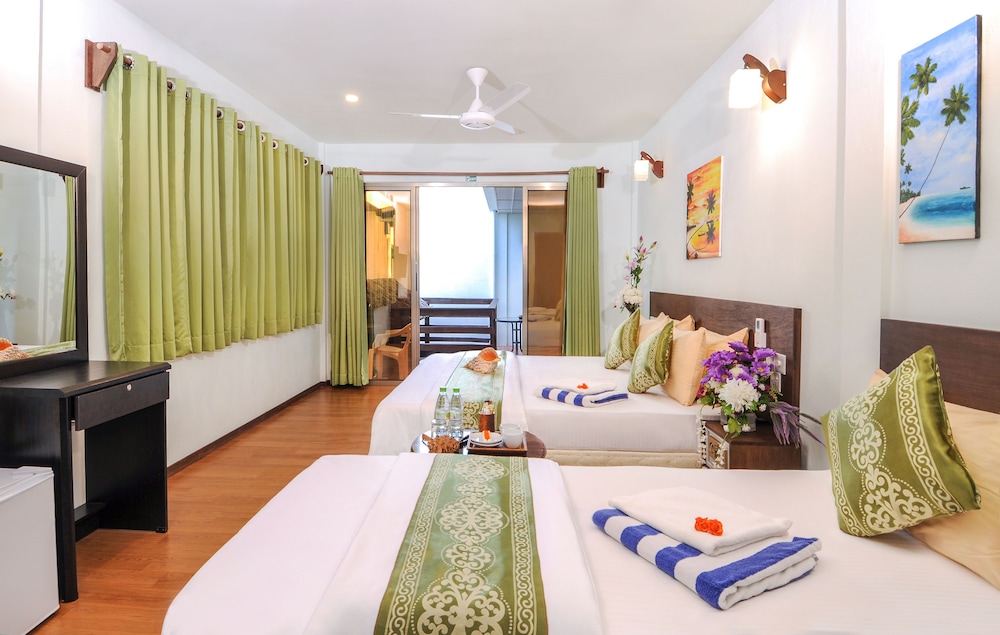 Salt Beach Hotel