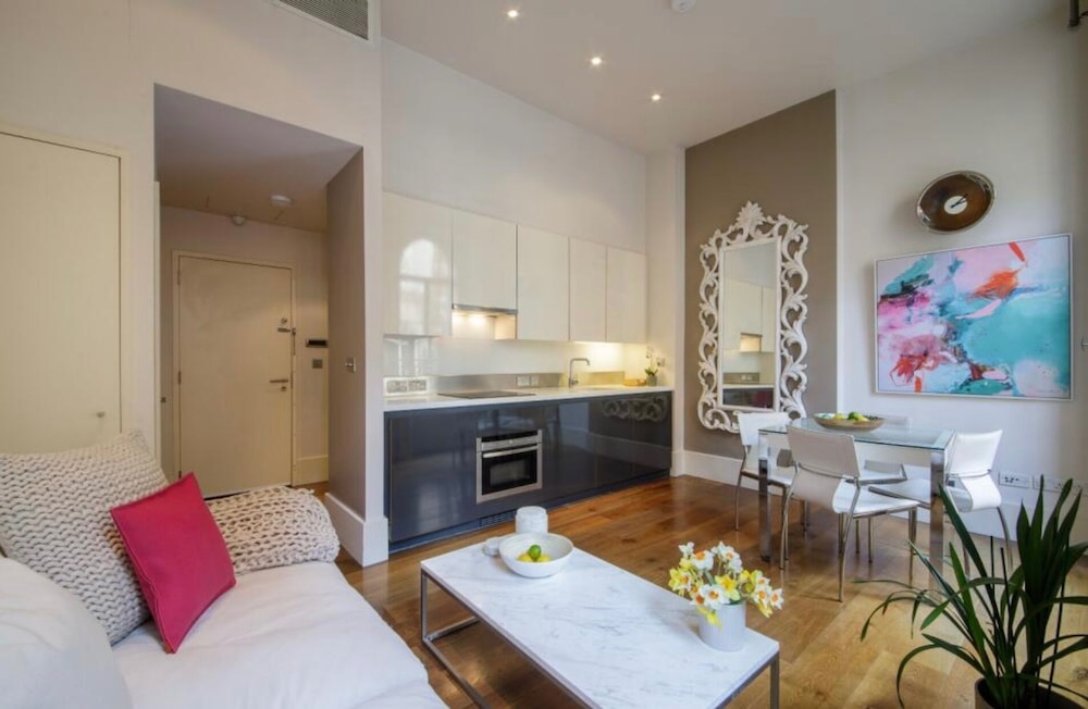 4 Guests & Central - Pet Friendly - Maddox Street