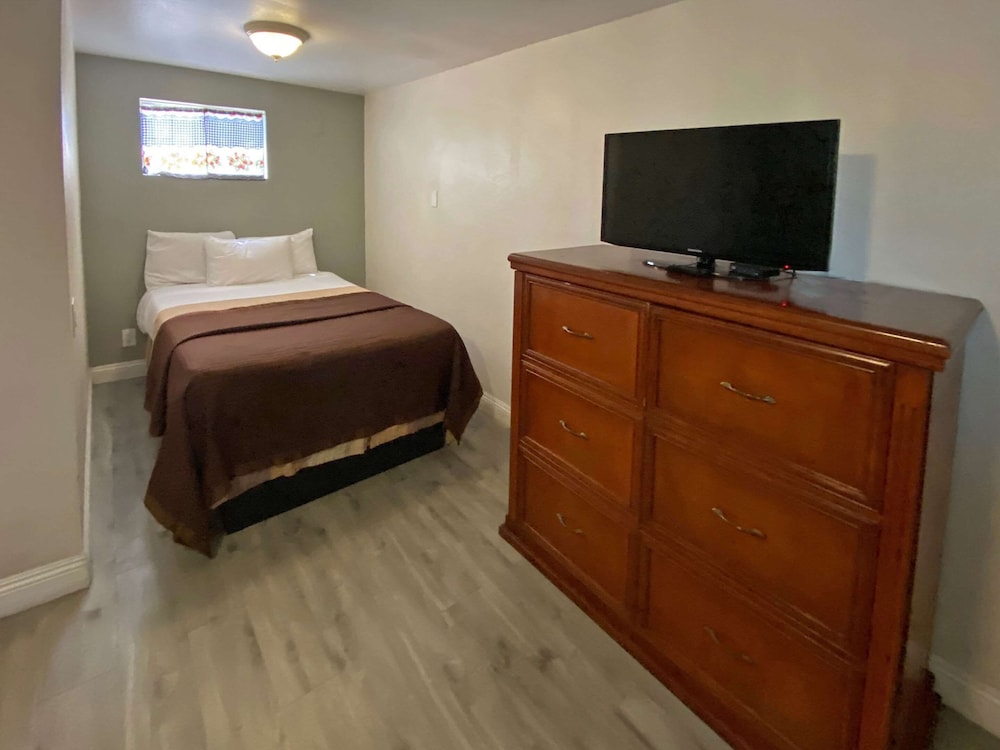 Rodeway Inn Ventura Midtown