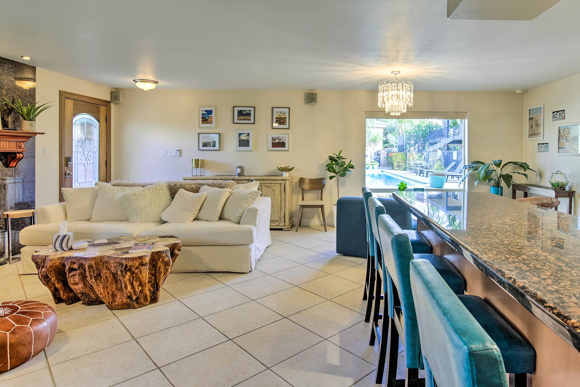 Scottsdale Condo ~ 2 Mi to Downtown! view 5