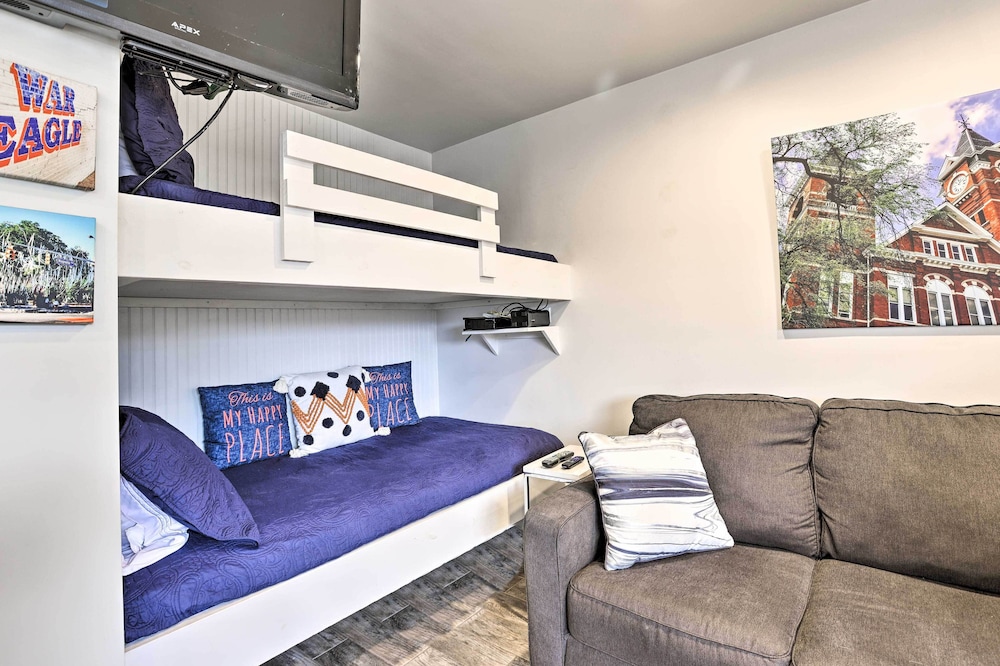 Auburn Vacations - Welcoming Auburn Studio - 1 Block to Campus! - Property Image 16