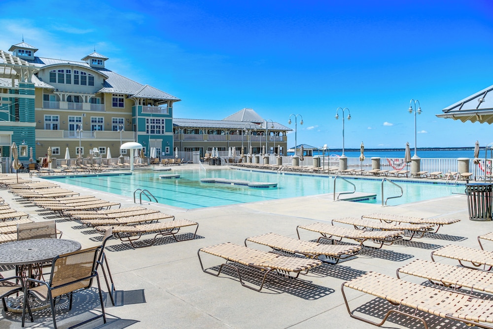 Ocean City Condo w/ Pool & Private Beach Access