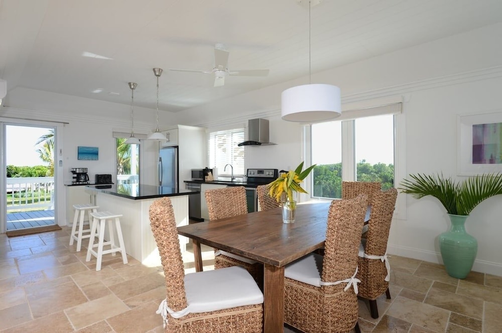 Buttonwood Reserve Compound - Compound W/beach, Pool, Pickleball 17 Bedroom Condo