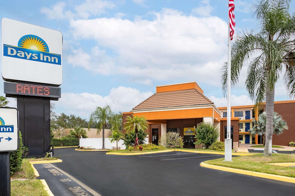 Altamonte Springs Vacations - Days Inn by Wyndham N Orlando/Casselberry - Property Image 1