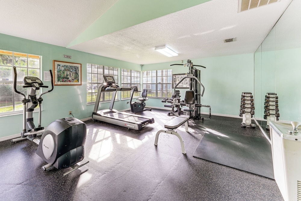 Florida Fun! Family Condo w/ Pool, 8 Mi to WDW