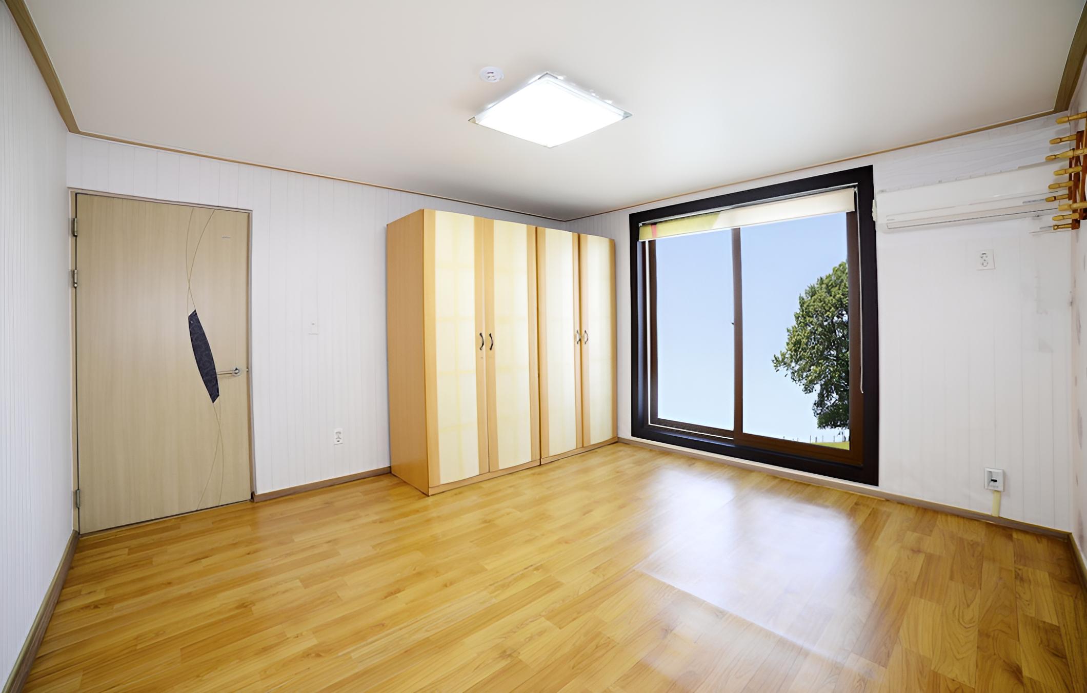 Daebudo Sea and Pine Pension view 3