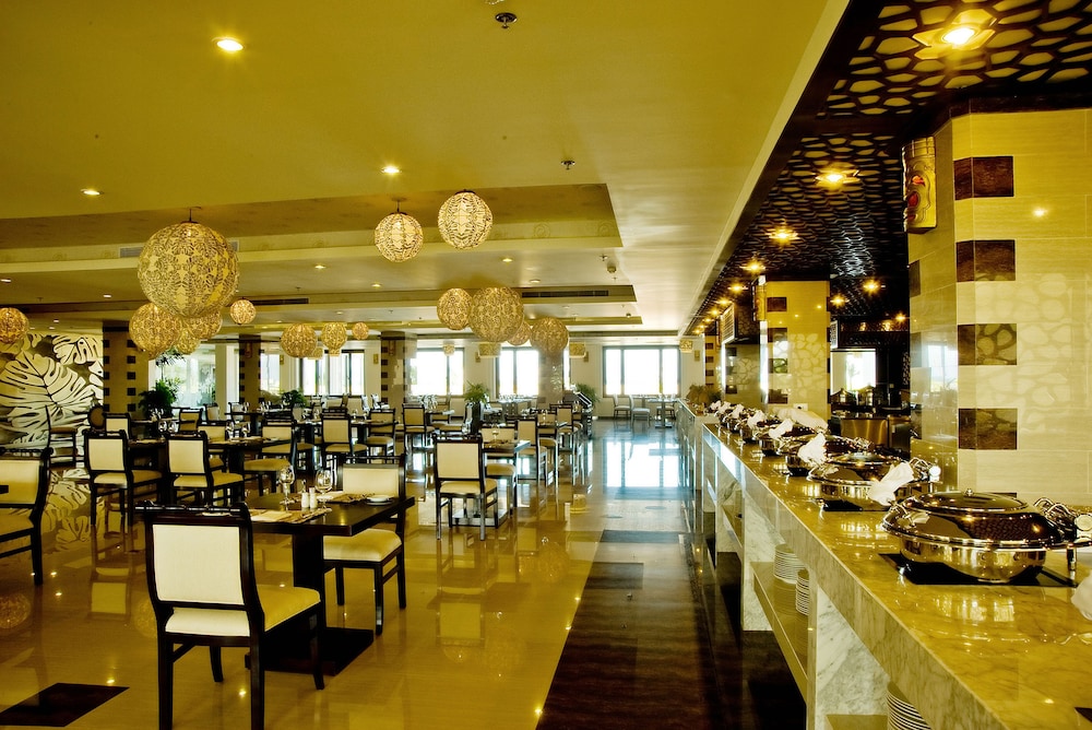 Olalani Resort and Condotel