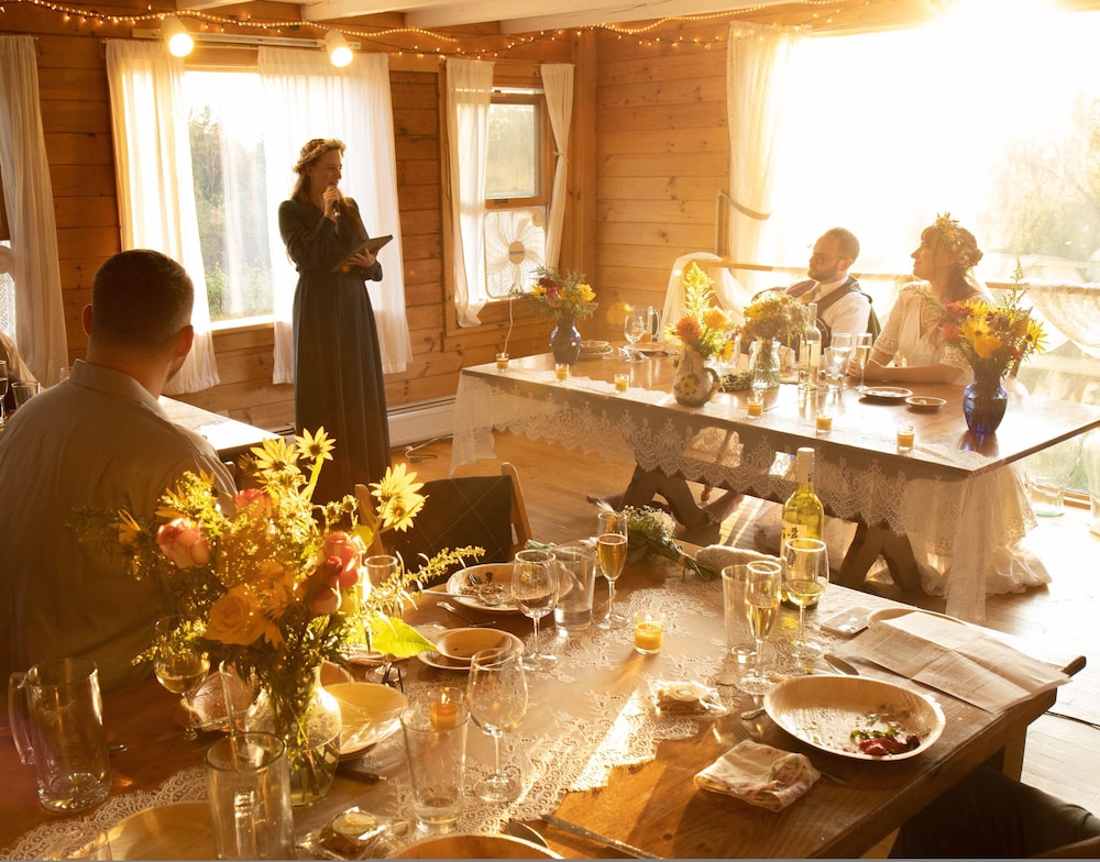 Relaxing Nature Retreat Perfect for Large Groups