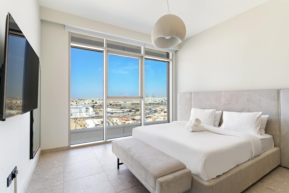 Elegant One-bedroom in Dubai Hills for 4 Persons