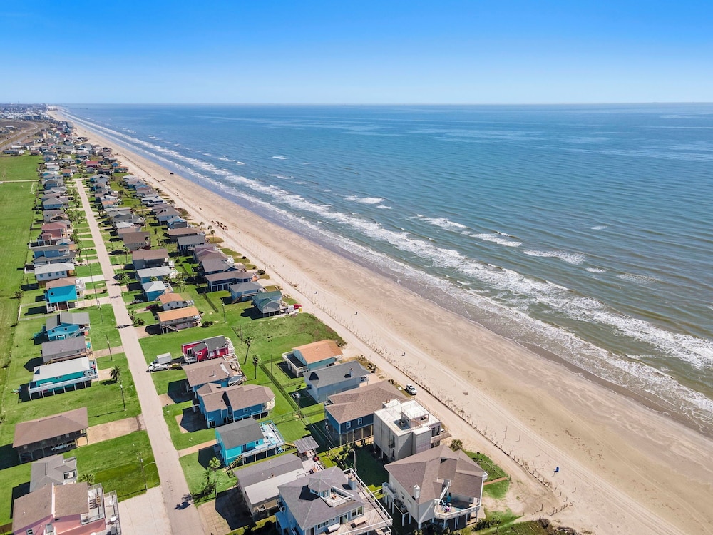 Oceanfront Experience by Ryson Vacation Rentals