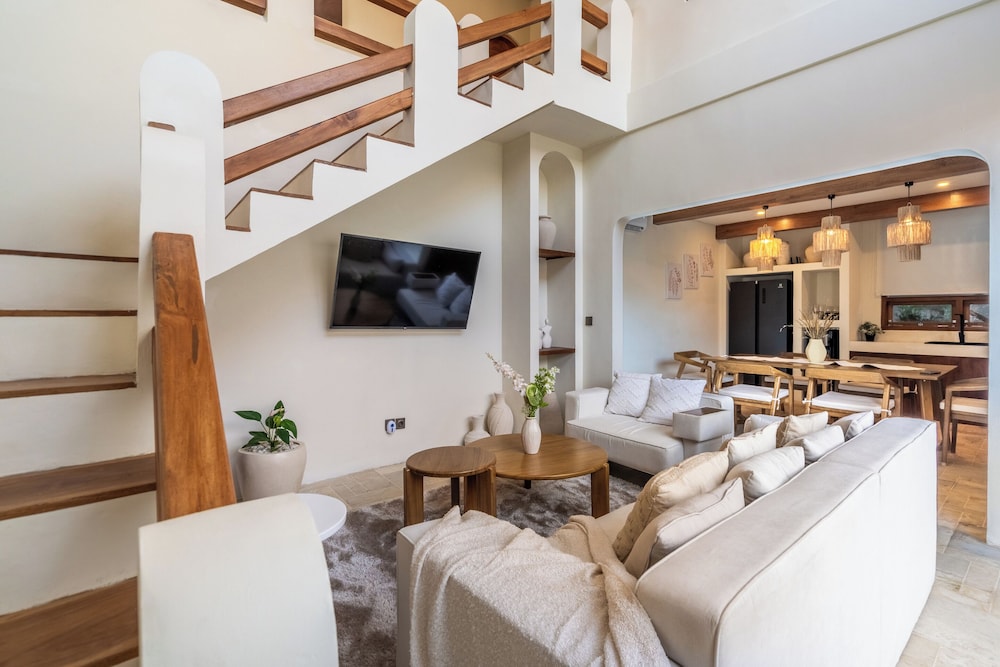 3BR Luxe Pool Villa Anaya
