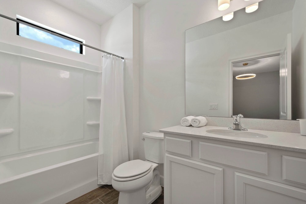Magical 15-bedroom Villa Game Room, Theater & More!