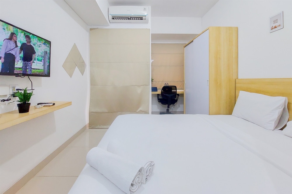 Simply Look Studio At Serpong Garden Apartment