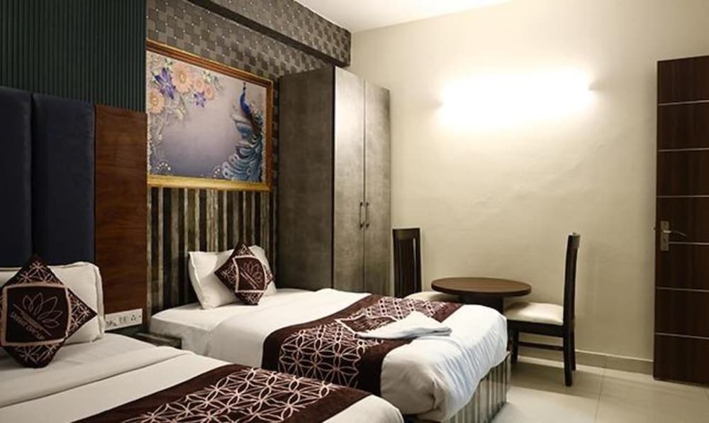 FabHotel Reconnect Suites - Near IGI Airport - New Delhi