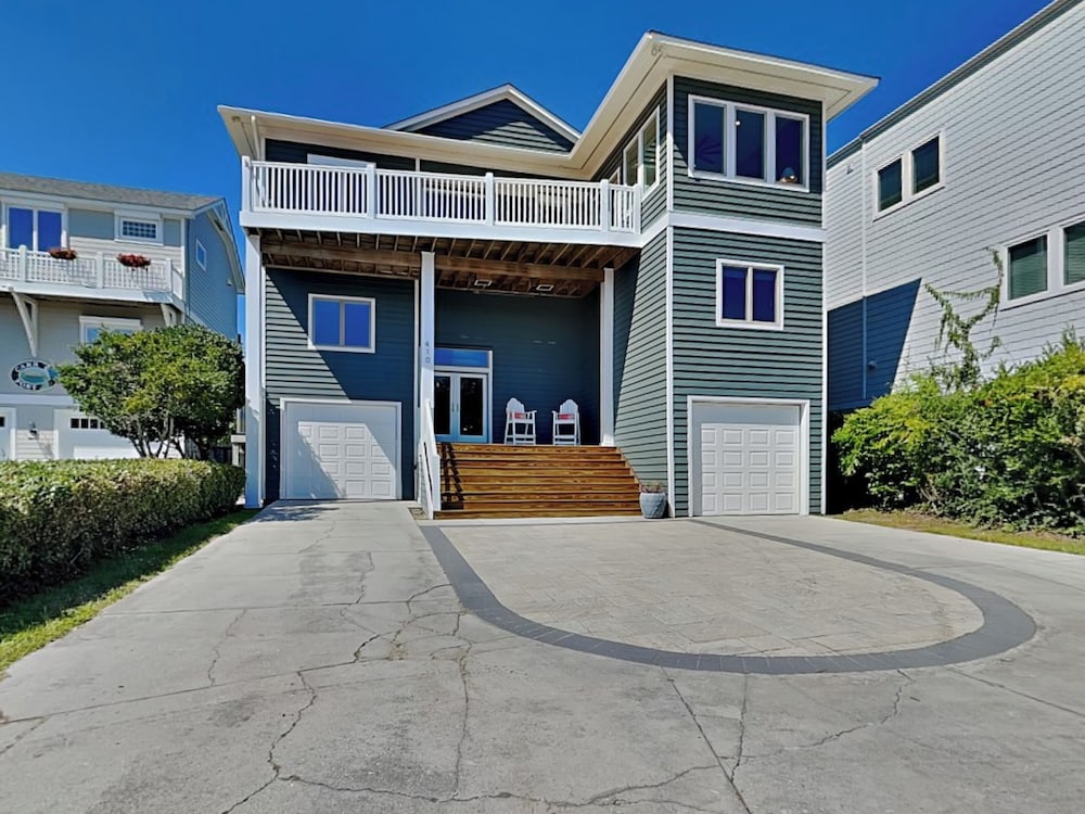 Shady Beaches by Topsail Realty
