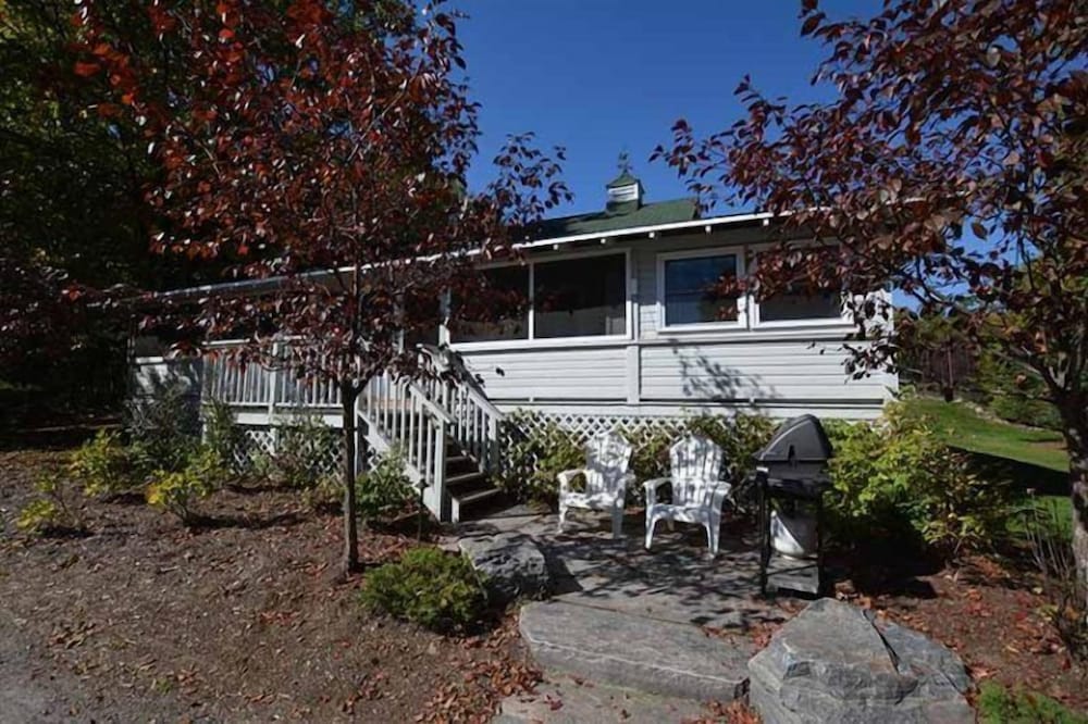 Port Cunnington Lodge