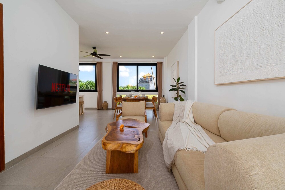 Villa Romance