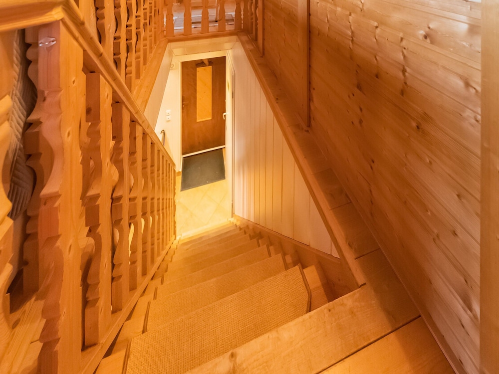 Cozy Forest Hideaway in Suhl