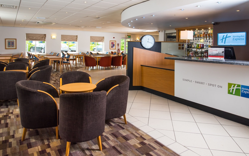 Gloucester Vacations - Holiday Inn Express Gloucester - South, an IHG Hotel - Property Image 3
