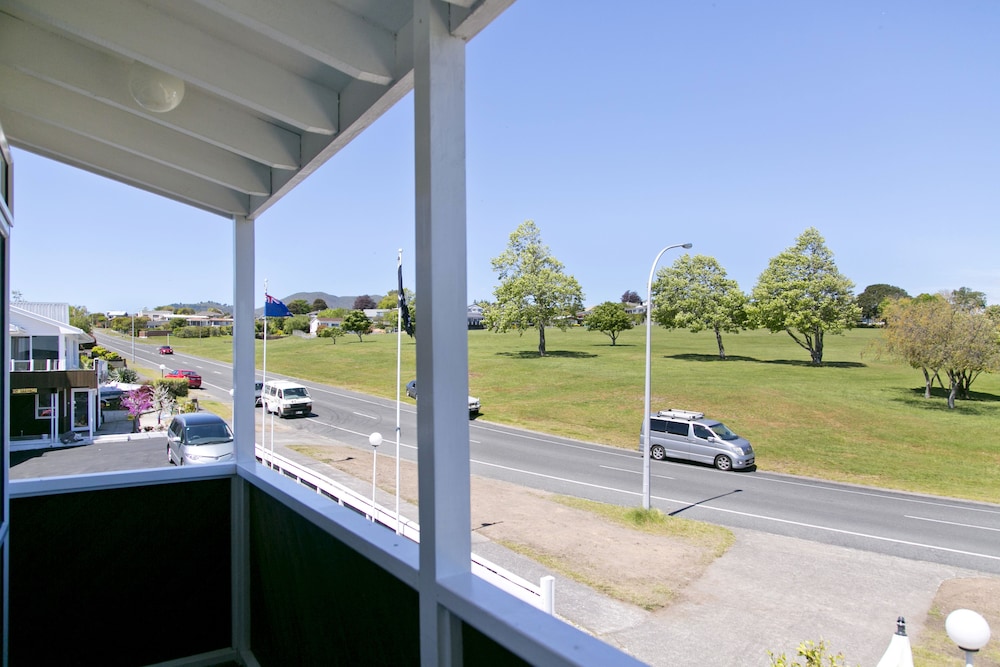 Taupo Thermal Motel & Spa - Adults Only