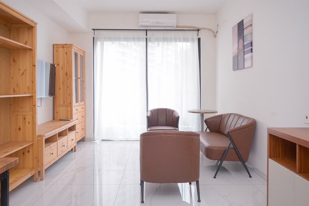 Simple Look 3Br Apartment Near Aeon Mall At Sky House Bsd