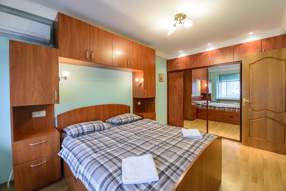 Kiev Accommodation Hotel Service