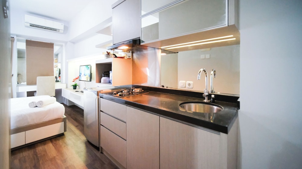 Homey and Simple Studio at Tanglin Supermall Mansion Apartment