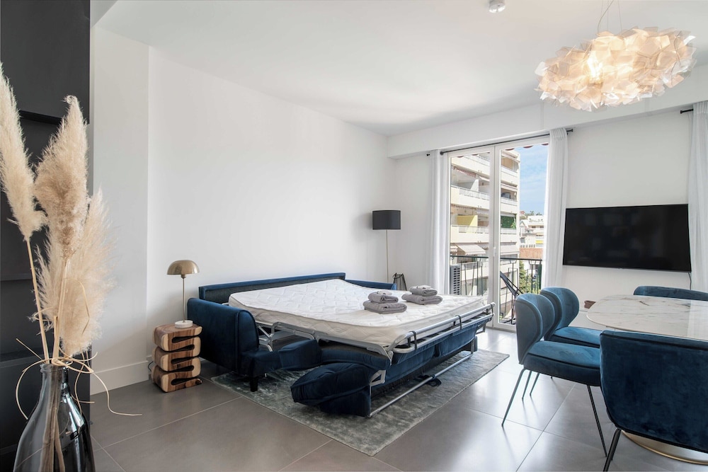 Superb 55m2 Apartment - Heart of Cannes - 2br/4p