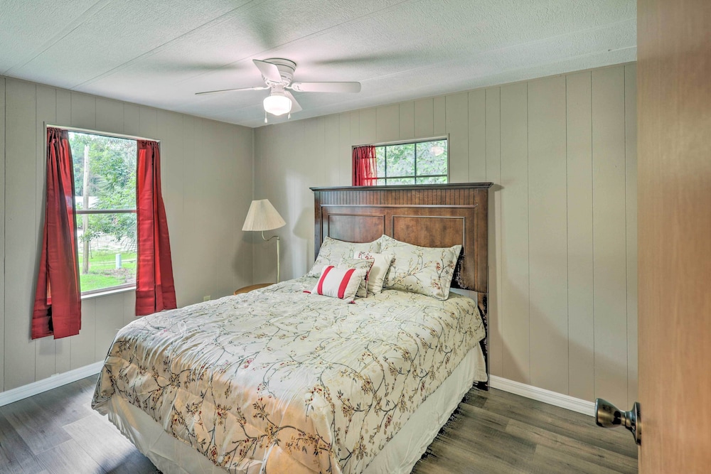 Suwannee Riverfront Home: Grill, Near Springs - Property Image 29