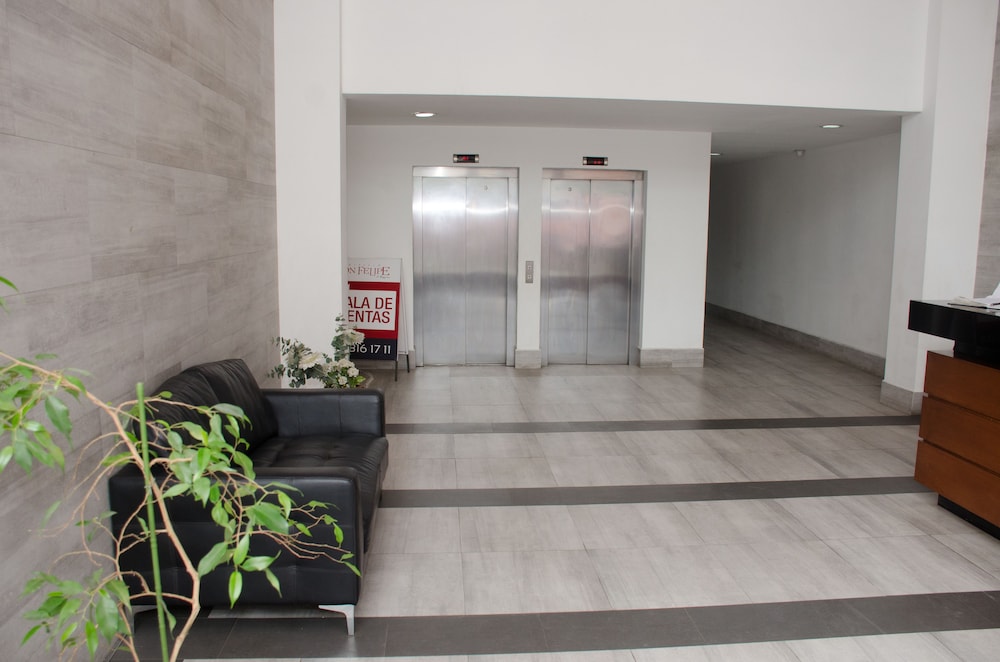 Community Suites & Apartaments